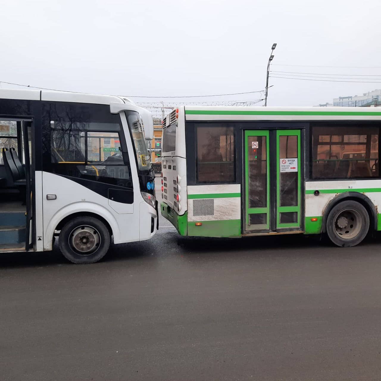 В Рязани произошло двойное ДТП с участием пассажирского транспорта