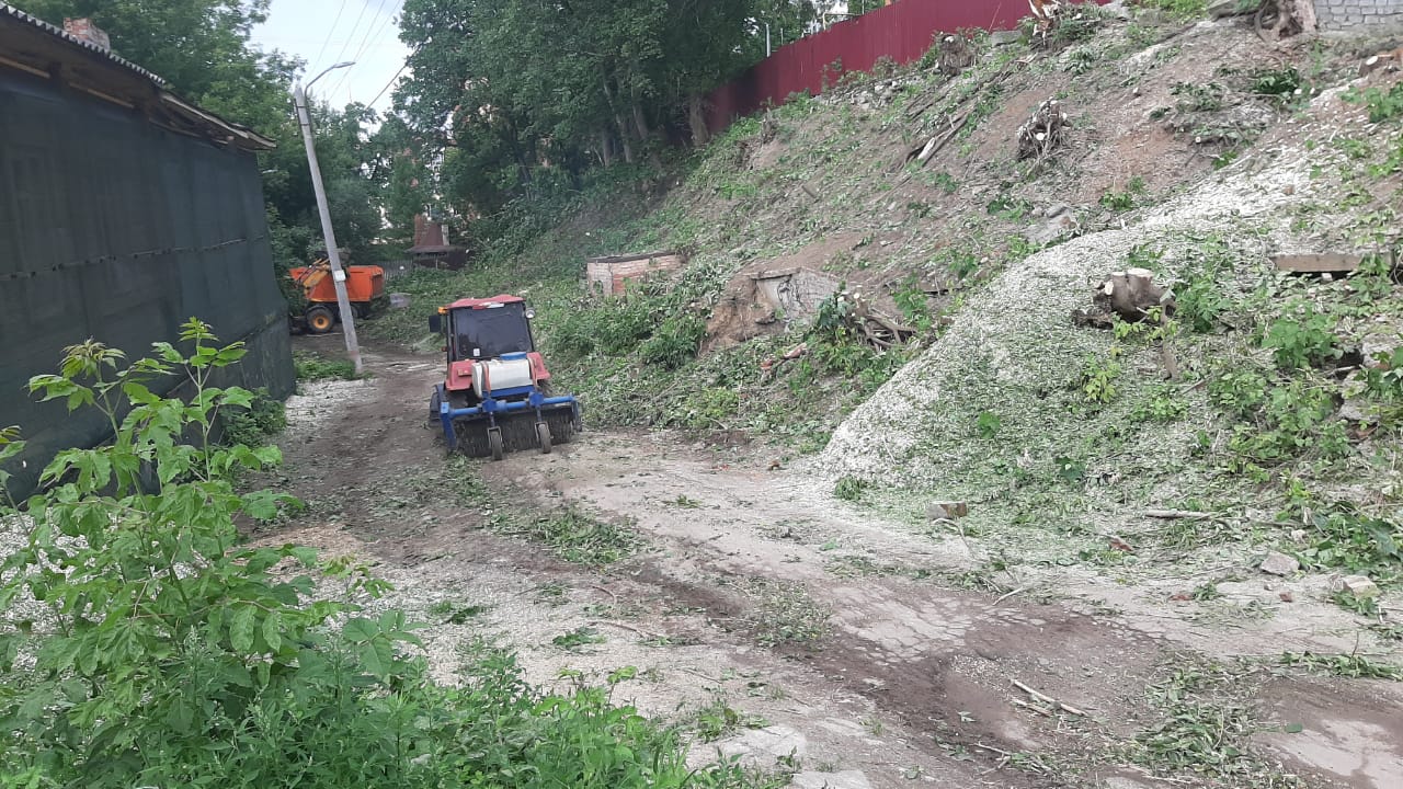 На улице Садовой началось масштабное благоустройство
