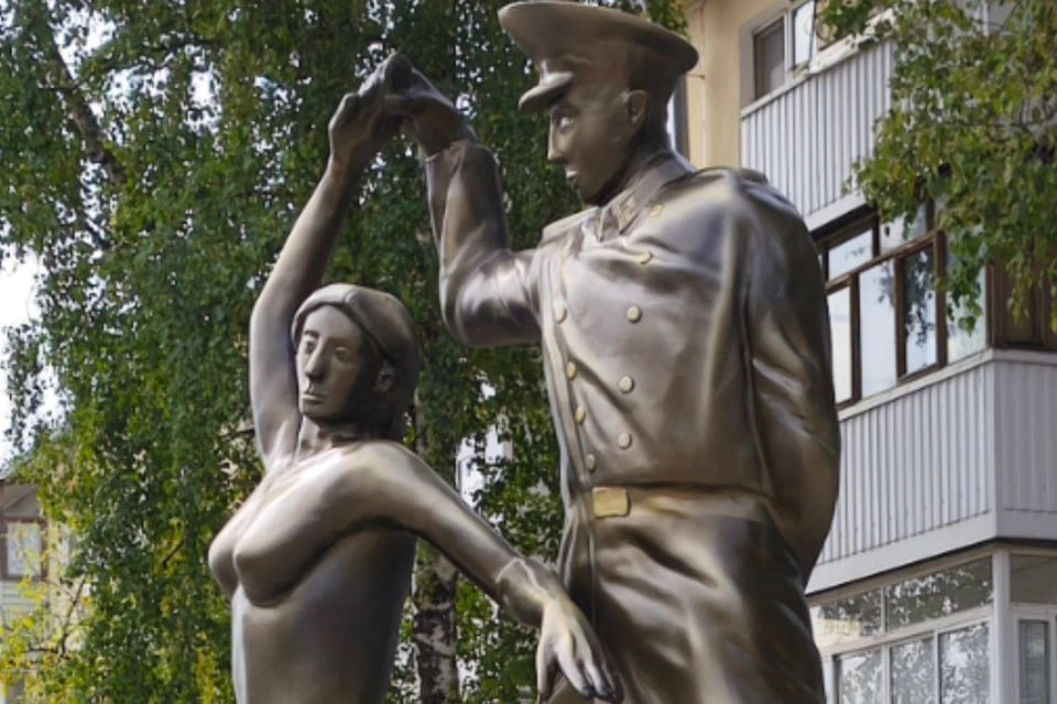 Рязанские власти не примут скульптуру на Севастопольской аллее