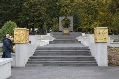 Благоустройство Ленинградского кладбища завершается