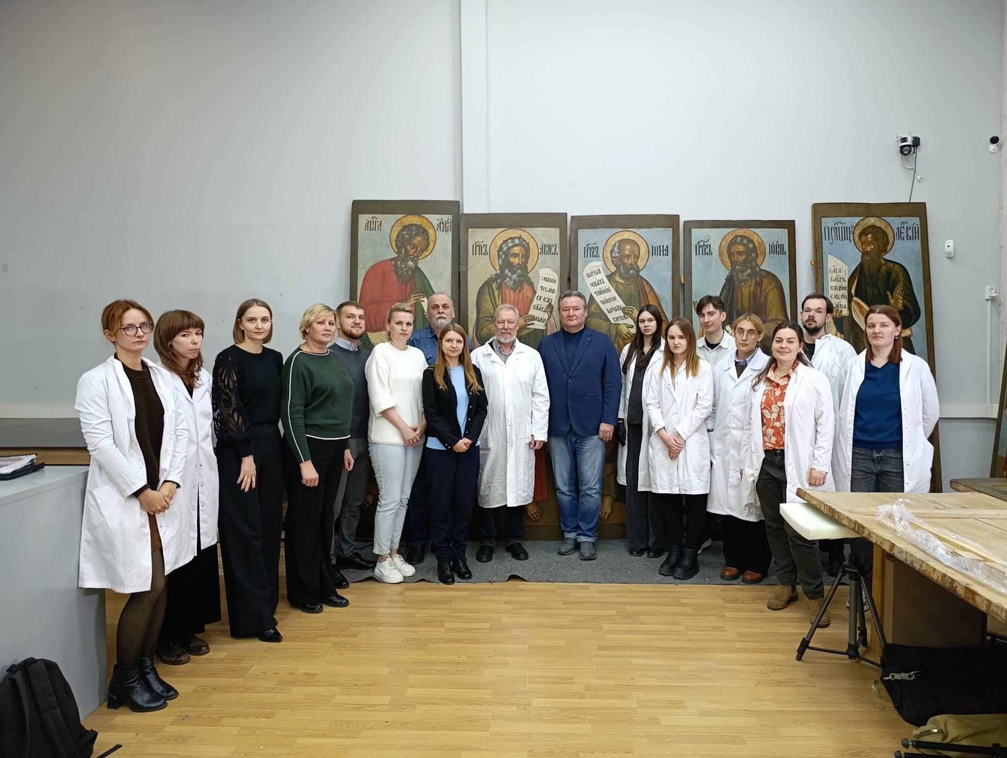 147 икон из Успенского собора Рязанского Кремля реставрируют в Москве и Владимире