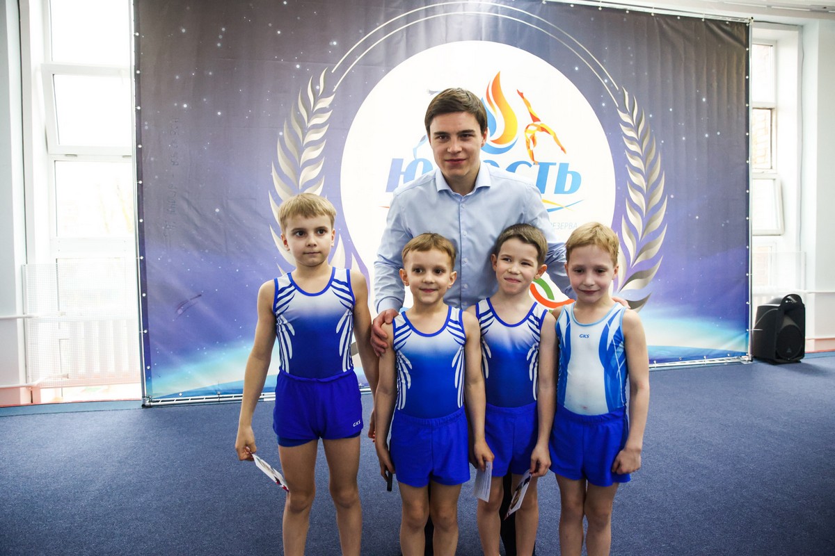 Олимпийский чемпион Нагорный оценил в Рязани новый спортзал для гимнастов