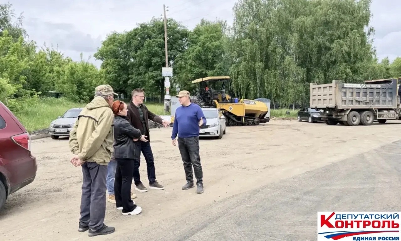 Дорожный ремонт в Божаткове проверили депутаты Рязанской гордумы